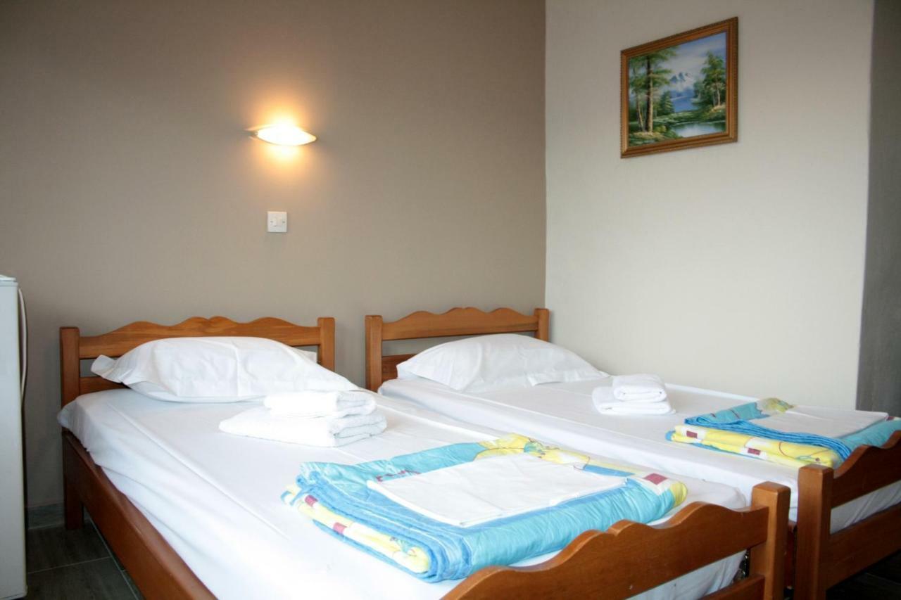 Ενοικιαζόμενα Δωμάτια Ενιπεύς- Rooms Enipeas Litochoro Exterior foto